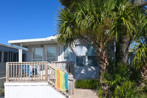 Apache Family Campground & Pier - Leisure Living Vacation Rental Unit - 243